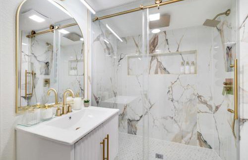 FirstMarket-Opulent Downtown Getaway - Foto 17