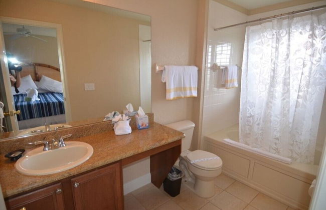 3500cal Stunning Town Home In Regal Plams - Photo 13