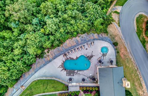 Epic Mountain Views, Hot Tub, Game Room, Sleeps 10 - Foto 76