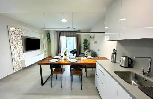 Modern Oasis - Pool, Gym & Tennis - Foto 7