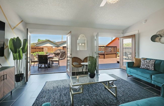 Vibe House Message Now for Summer Special - Foto 34