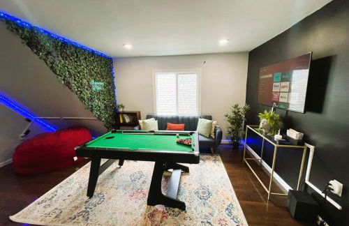 W3S - Large 7br 3bath - Sleeps 20 - 3 Living rooms - Yard and Deck - Foto 13