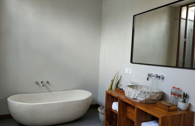 Anggira Villa Ubud - Photo 31