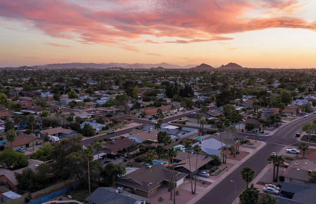 West Ridge by Avantstay Pool, Fire Pit, Al Fresco Dining 7 Mins to Downtown - Foto 25