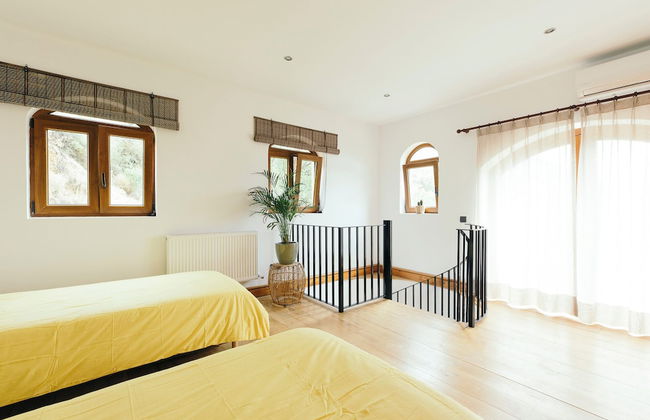 Luxurious 5 Bedroom Villa With Waterfall Closeby - Foto 8