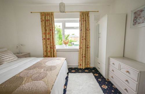 Cosy Inn near Luton Station, Mall and Luton Airport 10 Min - Foto 18