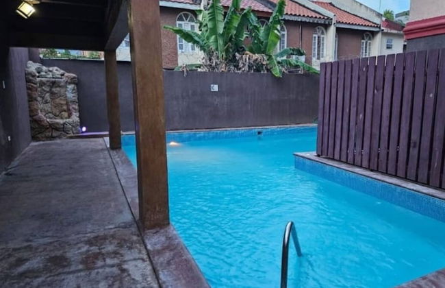 "golden Triangle" Kingston Jamaica, West Indies - Foto 44