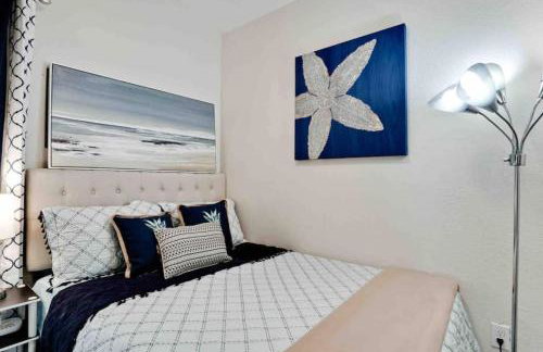 "Seaglass" Dazzles with Exceptional Bay Views! - Foto 25