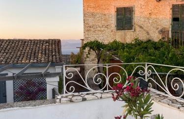 Villa Jasmine, Sea and Mountain View in peaceful hamlet - Foto 24