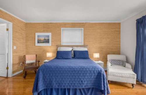 Gorgeous Beach! Lakefront with large Wooden Deck - Foto 19