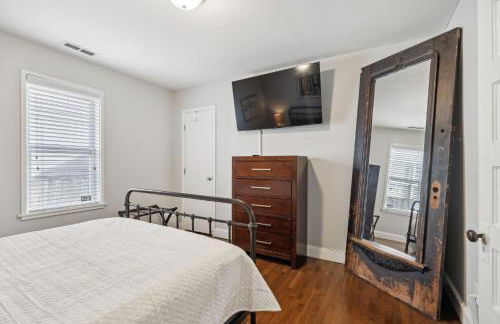 Historic Family Home *Walk to Bars & Restaurants* - Foto 23