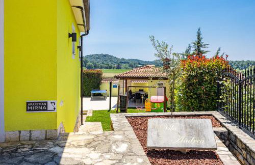 Villa Andrea for 17 people with private 40 m2 pool & pet friendly near Poreč - Photo 15