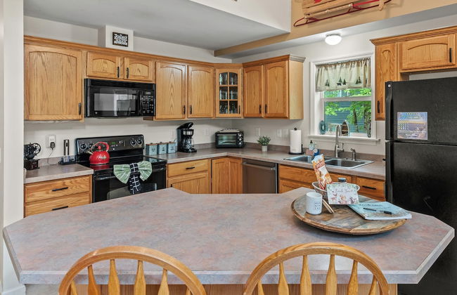 Alpine Serenity by Avantstay Beach Lake Access Theater Deck Playroom - Foto 14