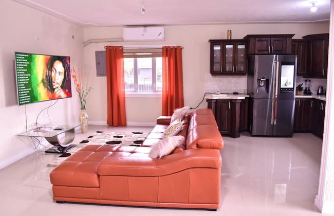 Executive Arcadia Luxury Guest Apartment - Photo 44