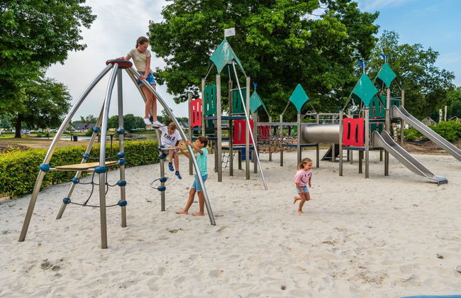 2 bedroom House in Susteren with swimming pool and terrace - Photo 18