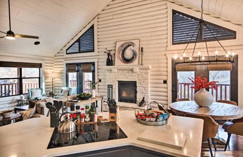 Enchanting Forested Cabin with Fire Pit and Grill - Foto 9