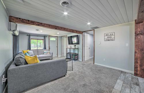 Prudenville Retreat with Yard about 1 Mi to Lake! - Foto 6