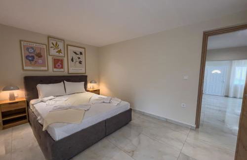 Loridis Central Apartments - Photo 75