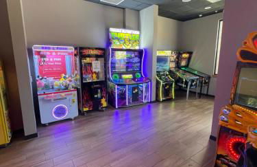 Spacious Family Fun Near Disney, Water Slide, Pool - Foto 24