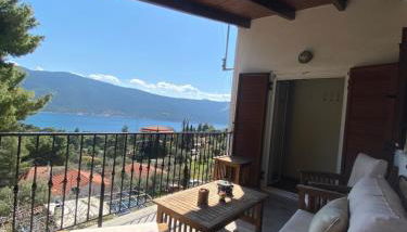 Manos’ Traditional Maisonette - Foto 3