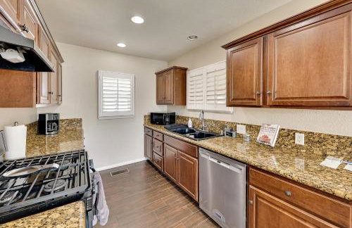 4 Mi to Dtwn Riverside Gem with Pool and Game Room - Foto 8