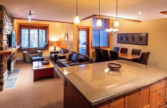 Pinnacle Ridge Chalets by Fernie Lodging - Photo 79