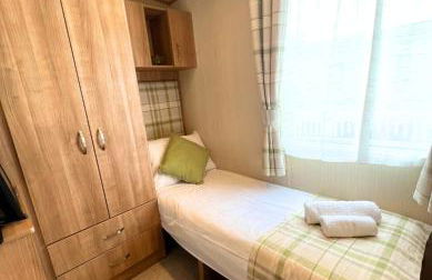 Haven Holiday Home at Kent Coast Allhallows - Photo 10