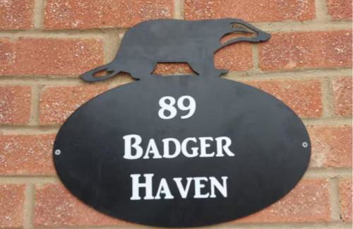 Badger Haven, Apartment 4 - Photo 5