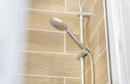 NEW! Stylish 5-Bed Apartment in Stockton-on-tees by Stay With Us, Perfect for Contractors & Large Groups, FREE Parking! - Foto 56