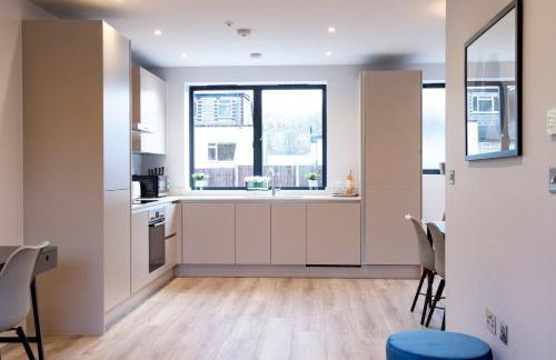 Hendon Luxury Home 2 - Photo 3