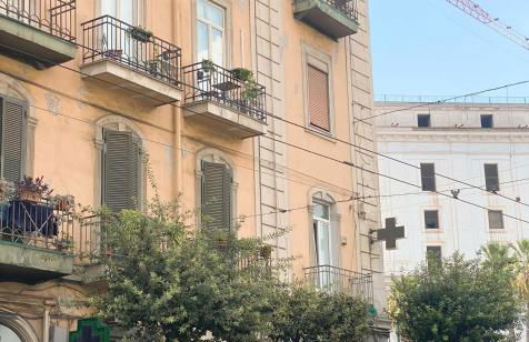 CARLO III Apartment - Napoli Centro - 3min aeroporto - Foto 16