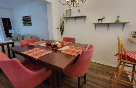 Spacious 2BR 2BA Suite - Walk to Mall & Hospitals - Foto 15