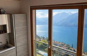 Spectacular views and modern living on Lake Como - Photo 14