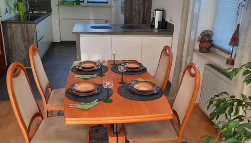 Ferienhaus-Ferienwohnung Weitblick mit Garten und malerischem Bergpanorama - Foto 5