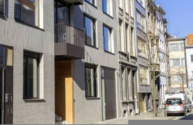 Spacious 3BR 2/5 BA Near Diamond District by Oneluxstay - Foto 17