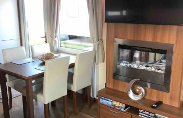 Two x 6 Berth static caravan on Lyons Robin Hood Rhyl North wales - Photo 10