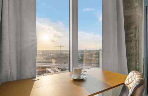 Chic Channelside Studio with High-Rise Views - Foto 10