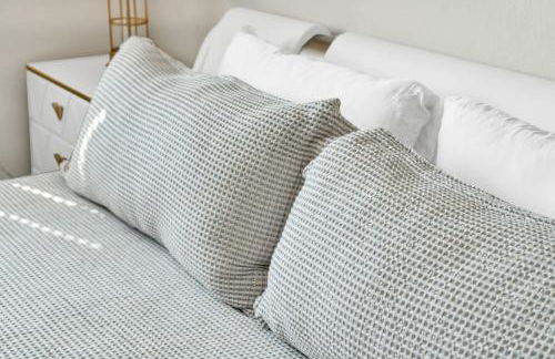 Lux Oasis in Woodland Hills - Foto 30