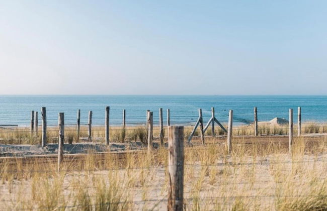 Stylish Westende Getaway - Photo 29