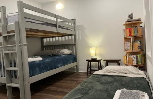 Upscale 3BR I Walk Score 99 I Metro I Free Parking - Foto 8