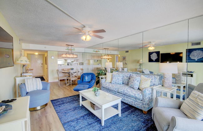 456 El Matador 2 Bedroom Condo by RedAwning - Photo 11