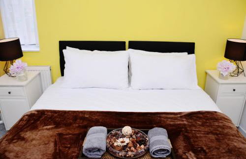 1FG Dreams Unlimited Serviced Accommodation- Staines - Heathrow - Foto 18