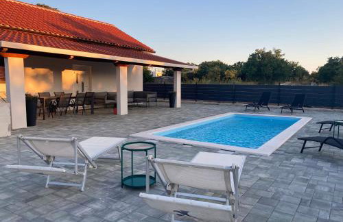 POOl HOUSE BRUNO - Photo 19