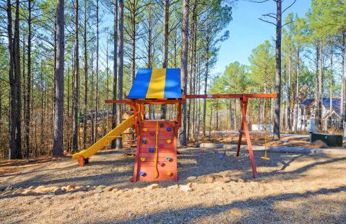 The Nomi Lodge - Sleeps 28 - Gorgeous Rustic Cabin, Centrally Located, Tons of Amenities - Photo 29