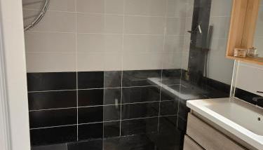 Beautiful 1-bedroom apartment of 70 m2 Chateaucreux - Foto 2