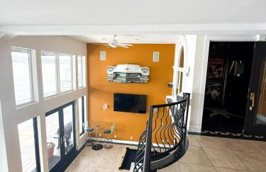 Crystal Palm Lakefront Luxury Home 6 Bed and 5 Bath - Foto 26