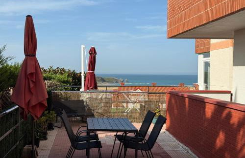 Apartamento con terraza en Mogro Playa de Usil - Foto 18