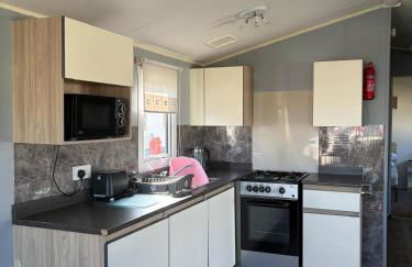 PG173 Golden Palm Resort 6 Berth Caravan With Decking - Foto 10