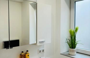 REMA Homes - Jacuzzi Terrasse 55' TV Küche Regendusche - Foto 16