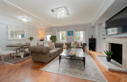 The Grande Mayfair Apartment - Photo 1